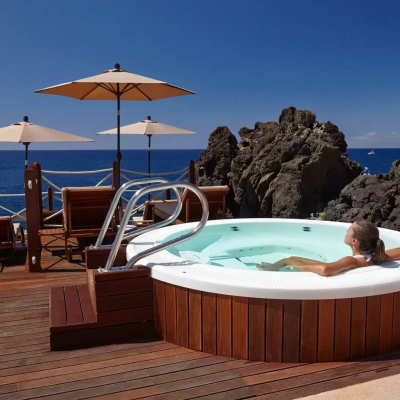 Club-Hotel 2
